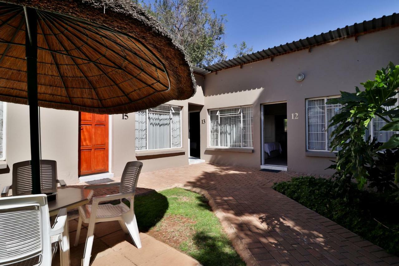 Fin And Feather Guest Lodge Boksburg Kültér fotó
